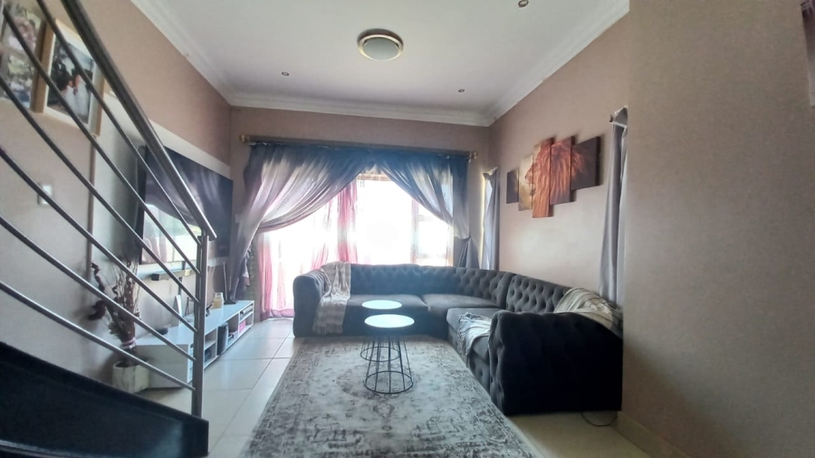 To Let 3 Bedroom Property for Rent in Lilyvale Estate Free State